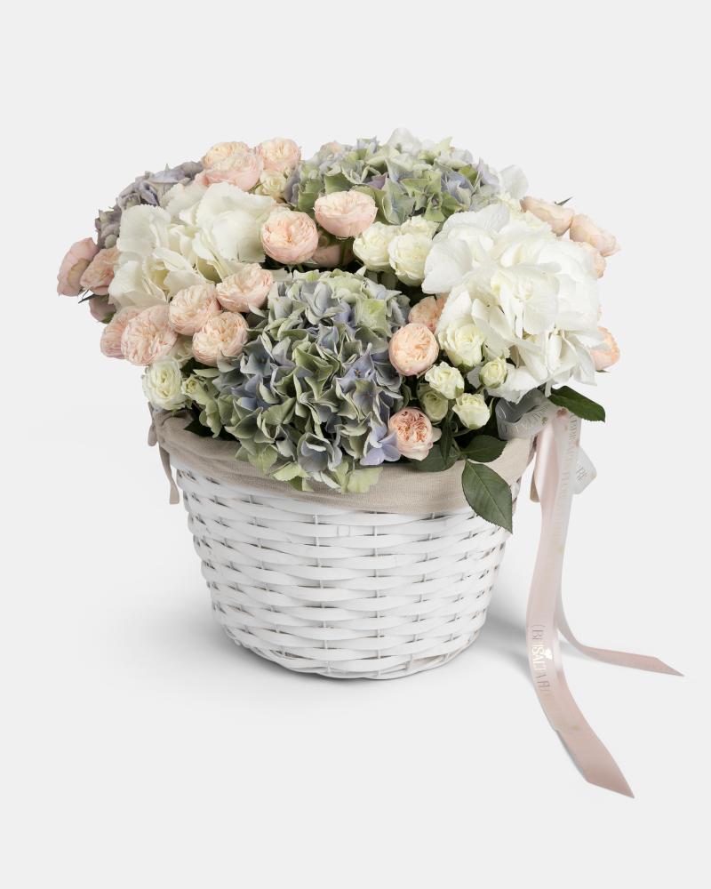Cesta violeta, blanca y rosa